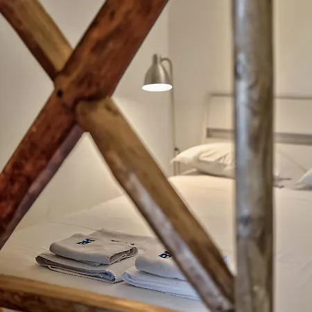 The Blue House - Camoes Cool Loft Apartman *